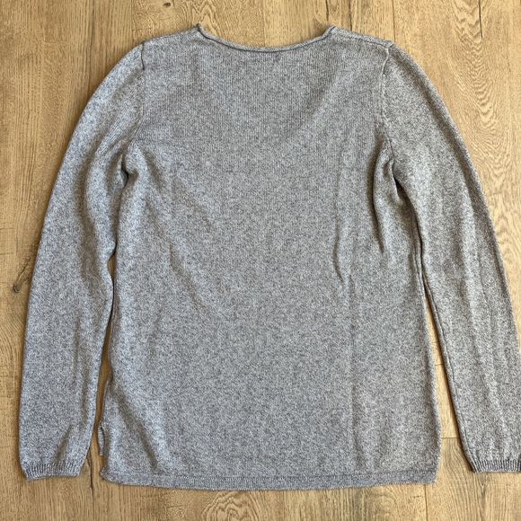 Old Navy V Neck Sweater Womens Medium Gray Heathered Long Sleeve - Picture 9 of 9